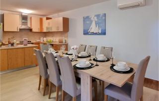 Lovely Home In Skabrnja With Kitchen - Škabrnje - 6