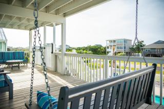 A Sea View Cottage by Oak Island Accommodations - Oak Island - 0