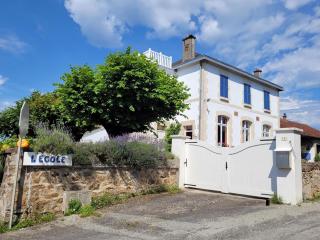 Vintage holiday home with double terrace - Sainte-Anne-Saint-Priest - 4