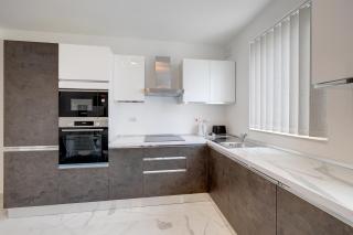 Splendid 2BR Apartment in central St Julians - St Julian's - 8
