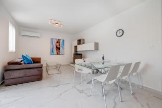 Deluxe Apartment steps to St Georges Bay - St. Julianʼs - 3