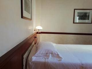 Phi Hotel Dei Medaglioni - Correggio - 3