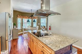 Wooded Bliss - Mariposa - 2