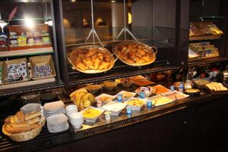 Kyriad Saint Quentin en Yvelines - Montigny - 6