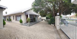 MeTime Guesthouse & Self catering - Hartenbos - 1