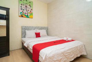 RedDoorz near Cyber Mall - Malang - 4