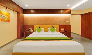 Treebo Surya Comforts, 200 Mtrs From Kolhapur Railway Station - Kolhapur - 1
