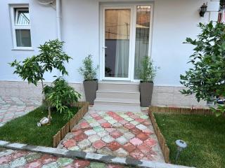 Florent's Superb Studio, free parking & garden!! - Tirana - 2