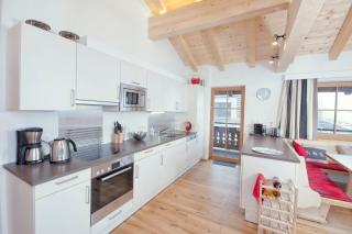 Grünerstein Chalet Jungbrunnen - 8