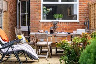 Nutshell Cottage - 6