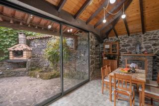 Casa de Campo Arco de São Jorge by An Island Apart - 6