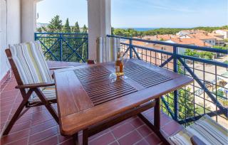 Gorgeous Apartment In Pula With Wifi - 1
