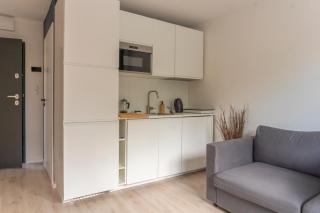 Batorego 18 - White - 450m stacja metra Pola Mokotowskie, 800m Biblioteka Narodowa, 20m piękny park Pola Mokotowskie, 800m do SGH - Wifi - Smart TV - Good Apartments - 2