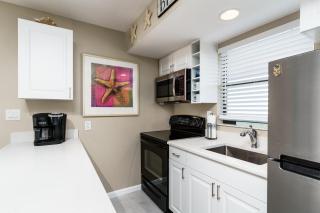 The "Angler's Way" Condo I 5th Floor w/ Views of Factory Bay - 1