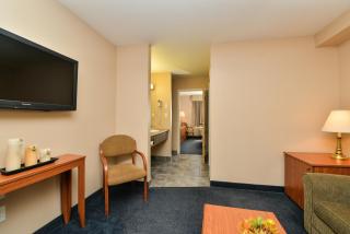 Best Western Plus Moncton - Moncton - 2