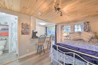 Lush Edgecomb Studio Cottage with Fire Table! - 8