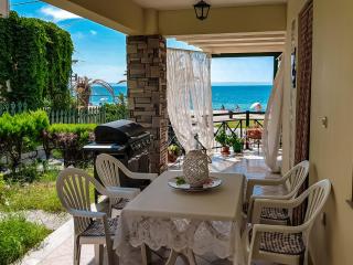 SEAFRONT PRIVILEGE HOUSE Nikiti Beach - Nikiti - 3