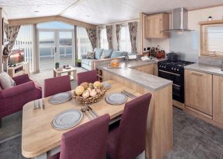 Golden Sands Holiday Park - Cresswell - 2