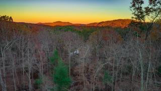 Awe-Inspiring Mountain View - Luxury Cabin with Epic Mountain Views, Hot Tub, Movie Room, Game Room, Library and More - Mineral Bluff - 4