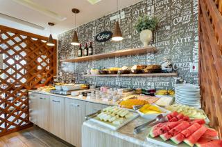 Hotel Petropolis Inn - 2