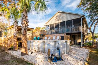Woodlands Wonder by Oak Island Accommodations - Oak Island - 0