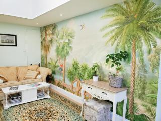 Spacious refurbished flat with a garden near tube, train, Thames and the city center - 3