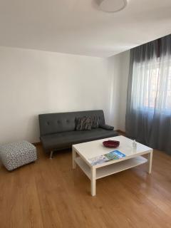 Piso con terraza - 2