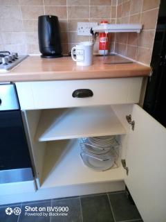 Ovington Grove 1 free parking fully equipped kitchen 3 bedrooms Netflix - 6