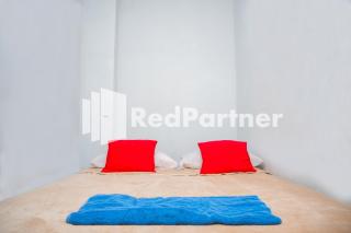 Hotel C18 at Cibaduyut Mitra RedDoorz - 4