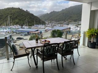 Oxley's Waterfront Apartment - Picton - 3