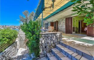Awesome Home In Okrug Gornji With Wifi - Trogir - 1