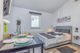 Maximilian&Stela - 0