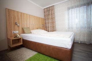 Hotel Reinhardtshof Garni - 9