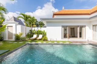 Villa Casa Cielo by Azure - Canggu - 8