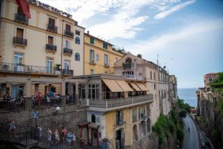 SORRENTO - Posizione unica nella piazza principale - Sorrento - 3