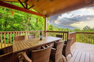 --Mountain Chalet Getaway with Breathtaking View Next to Tail of Dragon-- - Robbinsville - 6