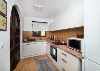 Door To Summer, villa near the beach - Petrovac - 1