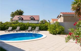 Awesome Home In Vir With Sauna - Vir - 2
