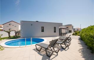 Awesome Home In Vir With Sauna - Vir - 1