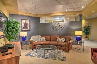 Idyllic Dtwn Anchorage Condo with Fireplace! - 6