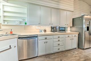 Lakefront Brownwood Home with Private Boat Dock - Lake Brownwood - 1