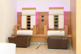 Haus St Anton - SKI IN SKI OUT - 1