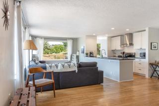 Point Lyle home - Mosier - 6