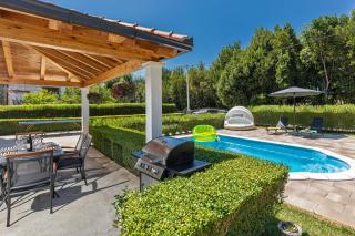 Green paradise with swimming pool - Gruda - 9