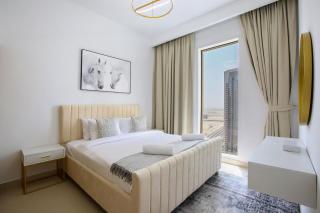 Creek Horizon, Creek Harbour - 3BR & Maids Room Apartment - Allsopp & Allsopp - Dubai - 1