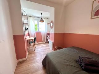 LE QUAI 4 - SUPERBE T2 LUMINEUX CALME - CLiM - TERRASSE - WiFi - Gare à 200m - 2