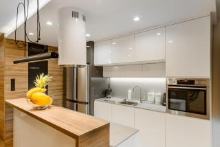 Lumina I 2-level 2BR Apartment with 2 Balconies I AC I Parking I Terrace - 7