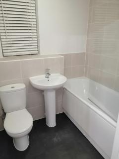 StayNEC LAMPREY- Lux Apartment - Birmingham - For Company, Contractor & Leisure Stays NEC, HS2, JLR, Airport - Kingshurst - 1