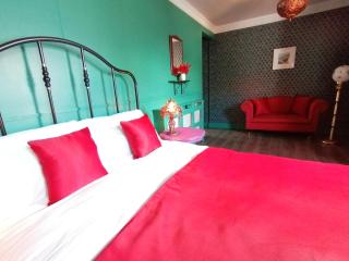 Mourne Mountain Art Apartments - 5