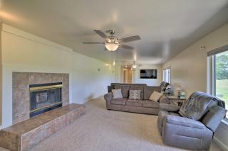 Spacious Grass Lake Getaway Near Boat Launch! - Grass Lake - 6